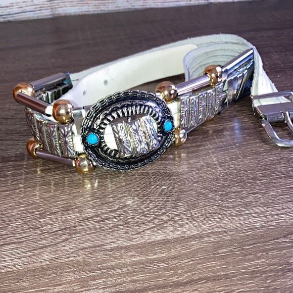 Vintage Women’s Medium Western Belt White & Silver - Picture 1 of 16